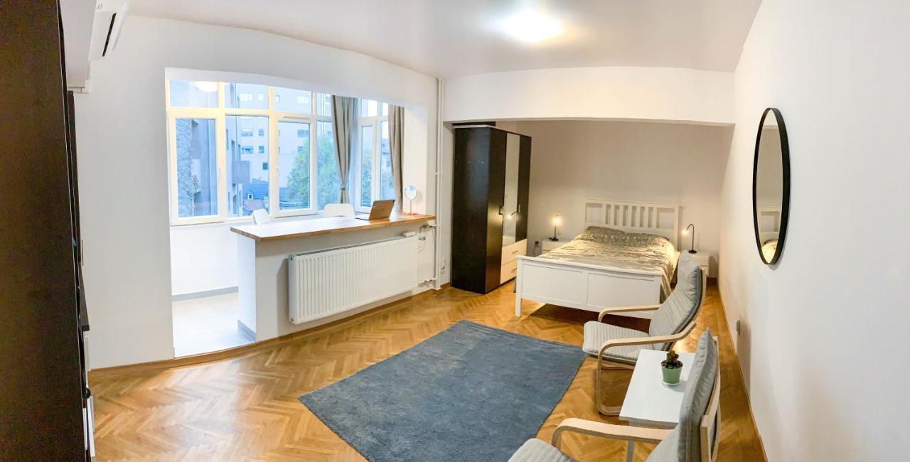 Luterana Studio Apartment Bukares Bagian luar foto